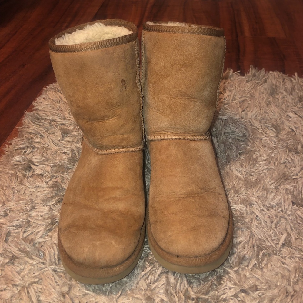 Uggs women’s size 7